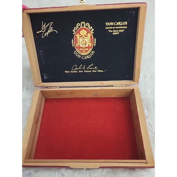 Arturo Fuente Don Carlos The Man's 80th "Eye of the Shark" Empty Cigar Box SEE - Picture 6 of 14